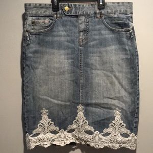 The Limited Jean Skirt size 6